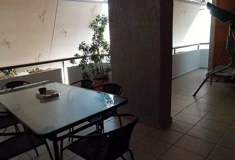 هتل A&j Apartments Or Rooms Athens Airport