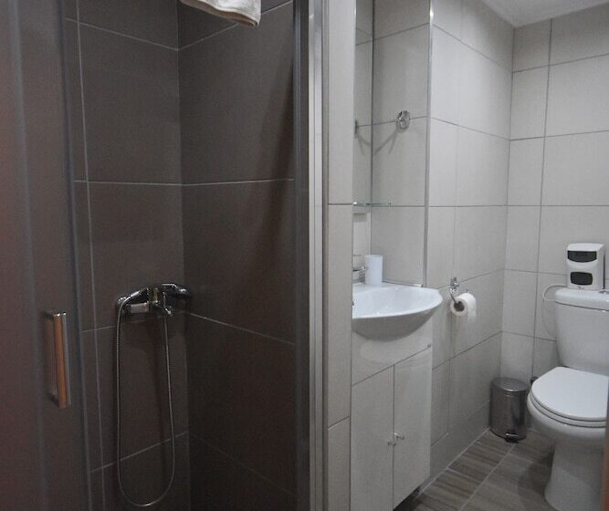 ホテル A&j Apartments Or Rooms Athens Airport