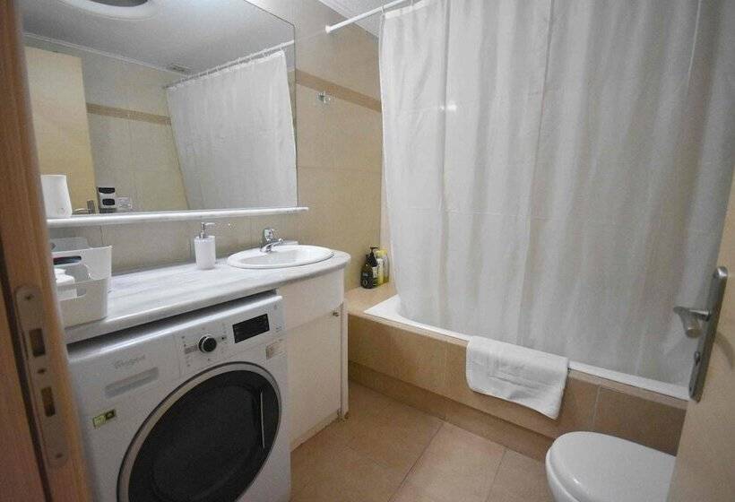 ホテル A&j Apartments Or Rooms Athens Airport