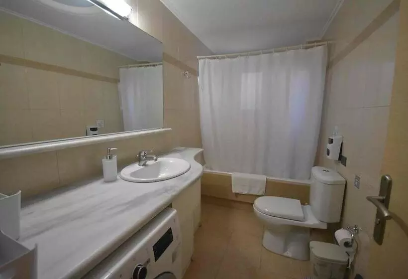هتل A&j Apartments Or Rooms Athens Airport