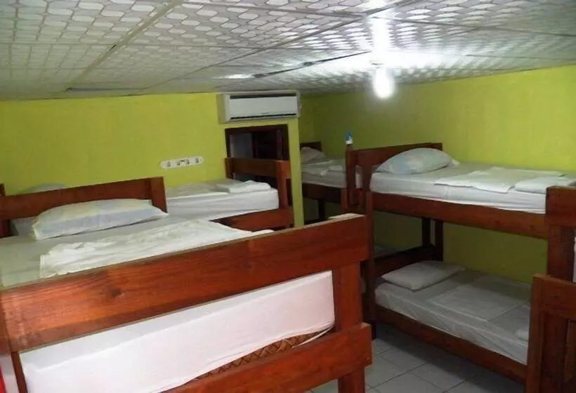 هتل Hostal Diamond   Hostel