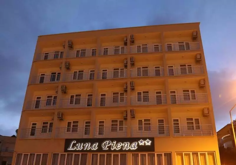 هتل Luna Piena