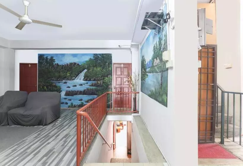 ホテル Oyo 90321  Bajet Sri Manal