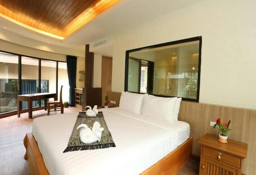 בית מלון כפרי Rock And Tree House Resort