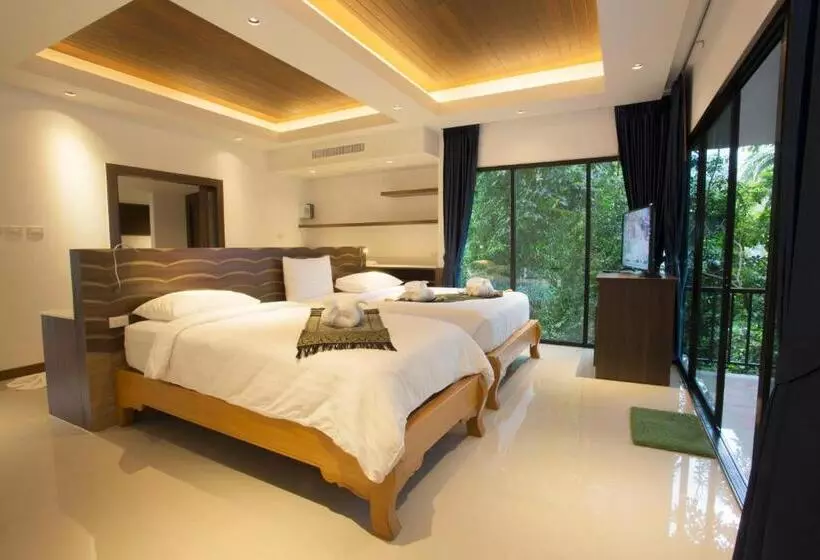 هتل Rock And Tree House Resort