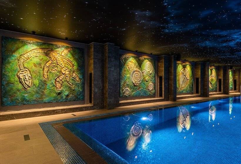 Kravt Nevsky Hotel And Spa