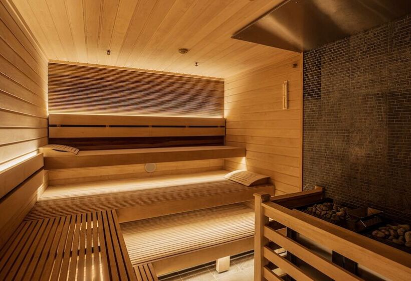 Kravt Nevsky Hotel And Spa