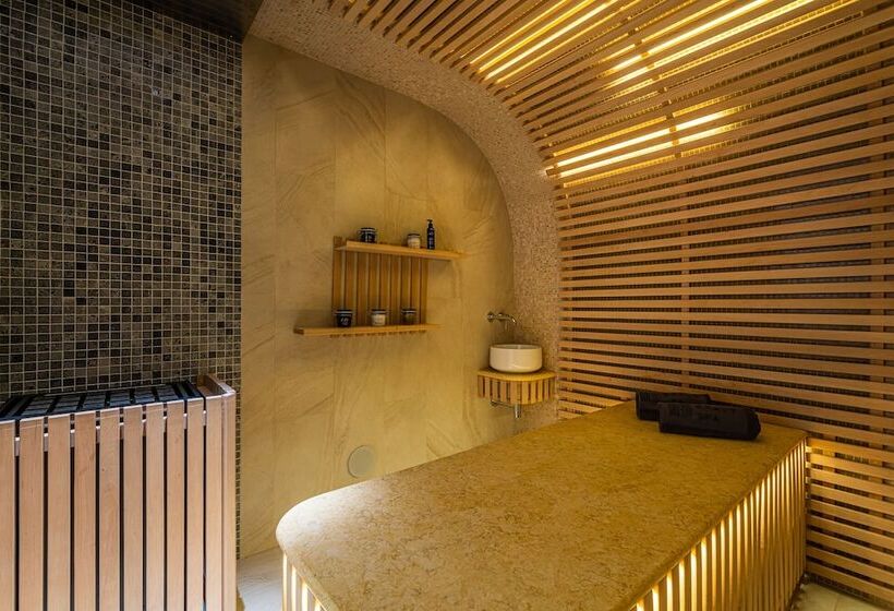 Kravt Nevsky Hotel And Spa