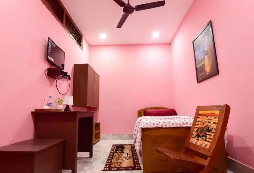 ペンション Nirvana Guest House