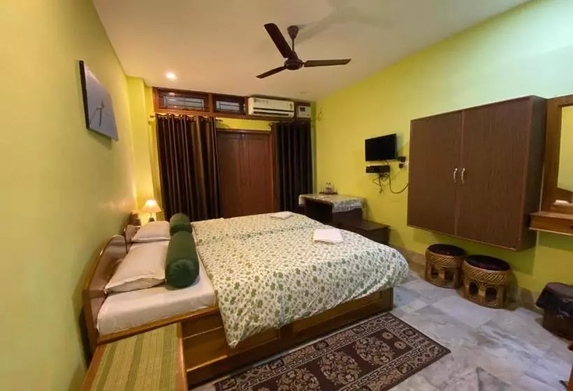 ペンション Nirvana Guest House