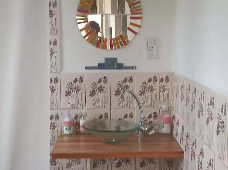 Casa Del Arbol Hostel