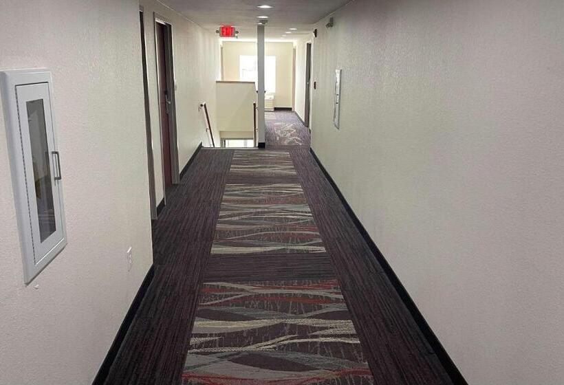 ユースホステル Quality Suites Wildwood   The Villages