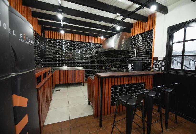 El Refugio Lodge Hostel