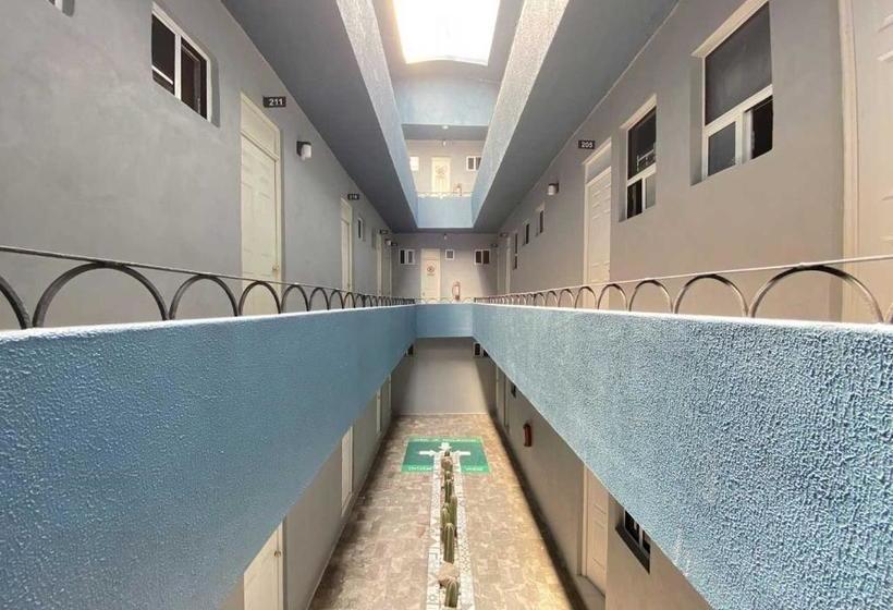 Hotelli Gran Via Central