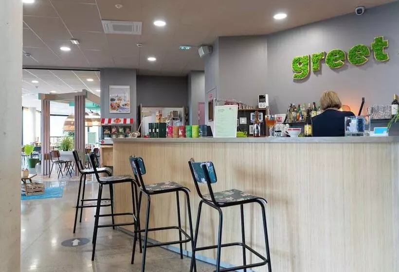 Greet Hotel Rennes Pace