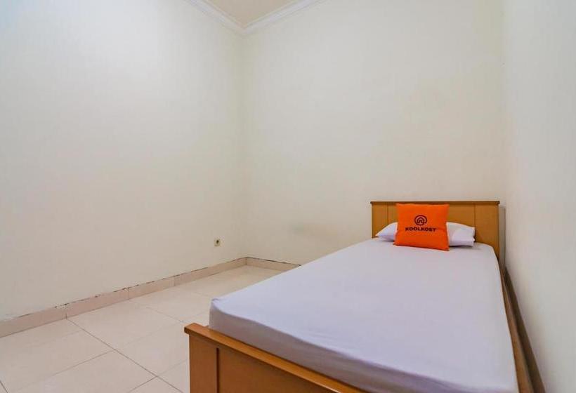 בית מלון כפרי Koolkost Near Riau Junction Mall