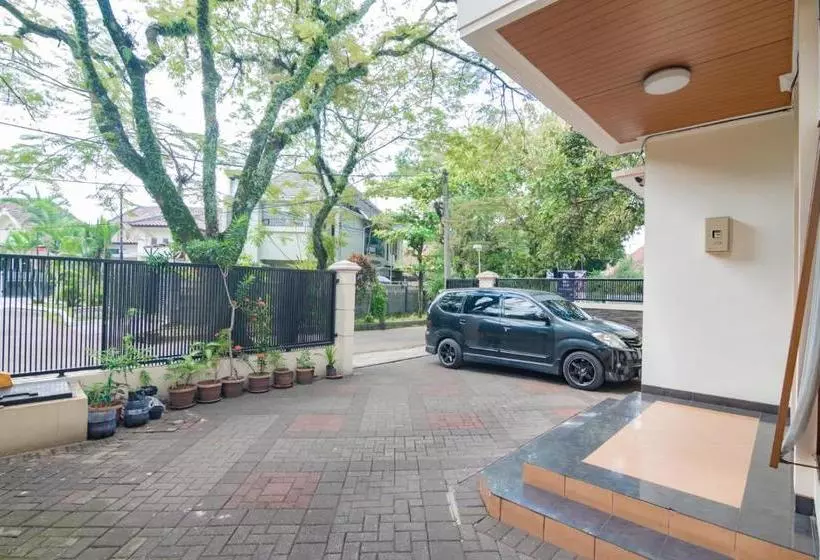 Hotelli Koolkost Near Riau Junction Mall