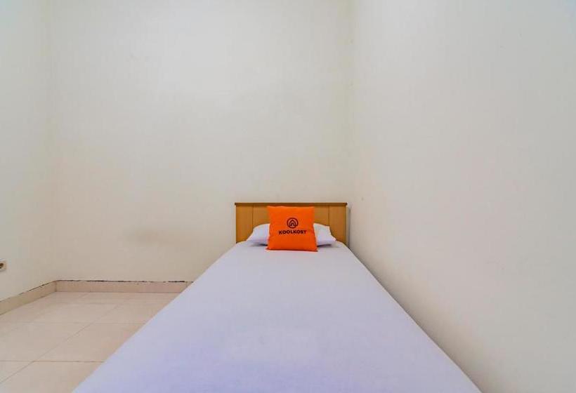 בית מלון כפרי Koolkost Near Riau Junction Mall