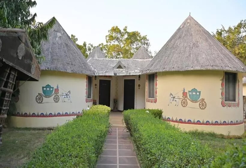 ホテル Medhavi Ryan Resort