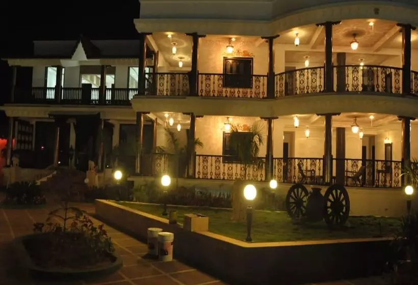 ホテル Medhavi Ryan Resort