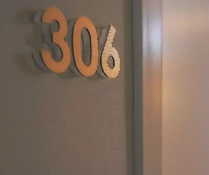 هتل Mouraria Lisboa