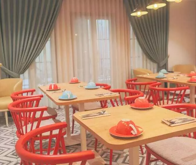 هتل Mouraria Lisboa