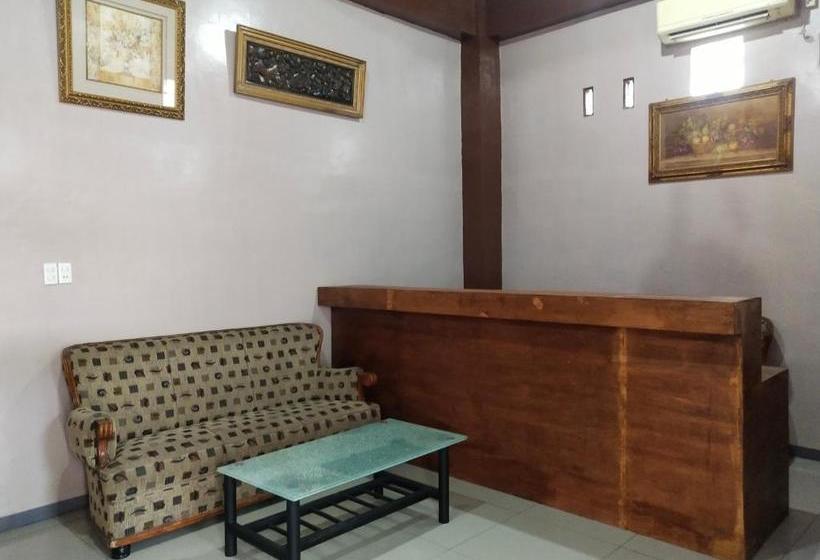 בית מלון כפרי Oyo 90590 Tian Residence