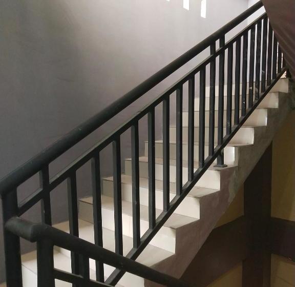 בית מלון כפרי Oyo 90590 Tian Residence