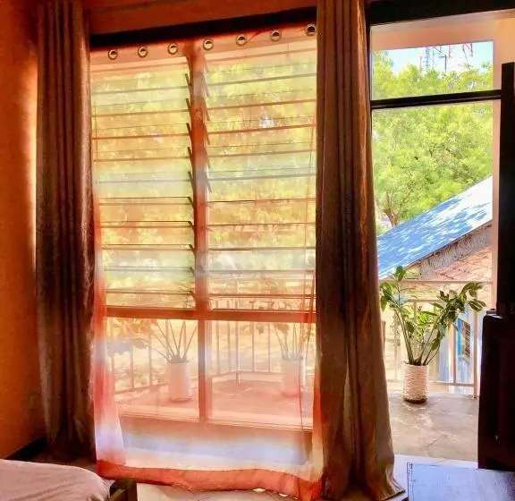 هتل Primeshade Guesthouse