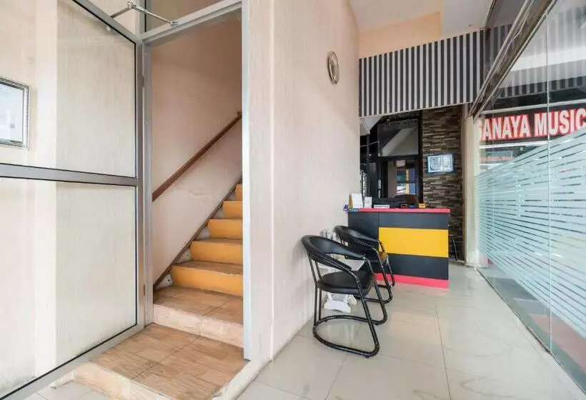 هتل Reddoorz Syariah Near Rs Mata Padang