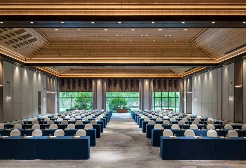 בית מלון כפרי Sheraton Mianyang