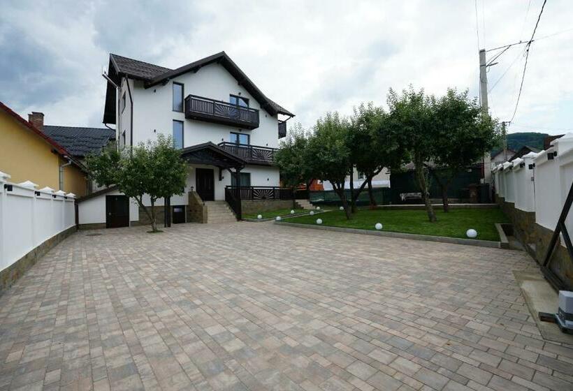 פנסיון Casa Pop Maramures