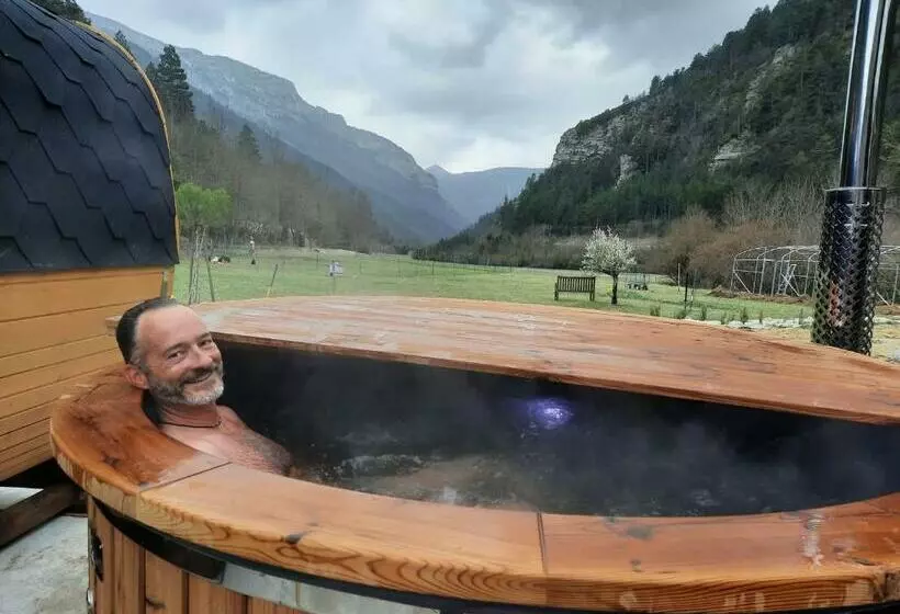 Majatalo La Bergerie à Menée
