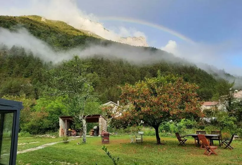 Majatalo La Bergerie à Menée