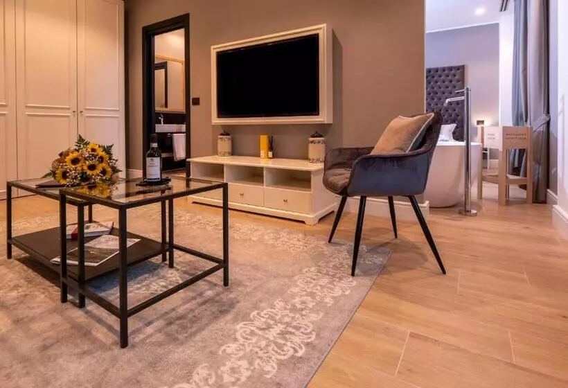 ペンション Montalbera Wine Suites