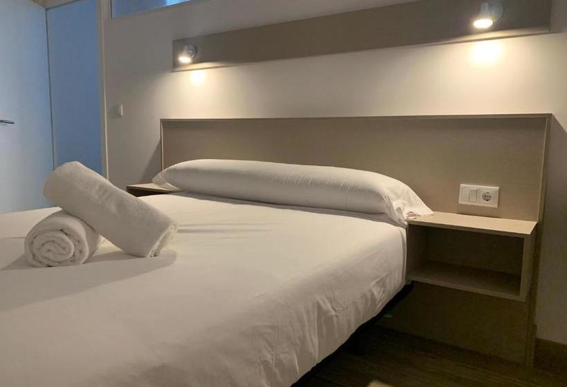 بنسيون Oxford Suites Ciudad De La Coruña