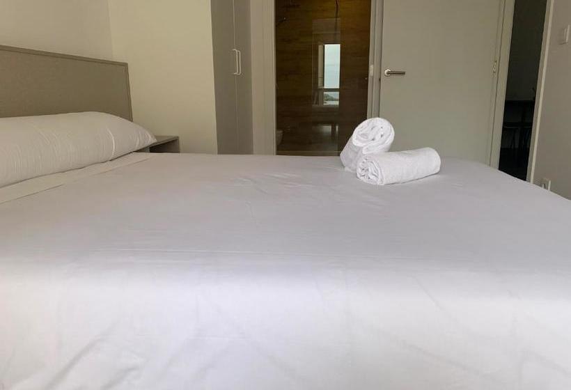 بنسيون Oxford Suites Ciudad De La Coruña