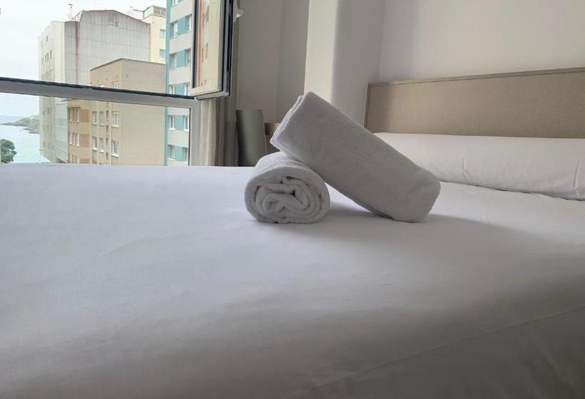 بنسيون Oxford Suites Ciudad De La Coruña