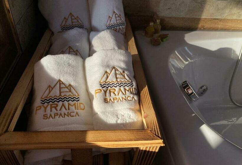 Resort Pyramid Sapanca
