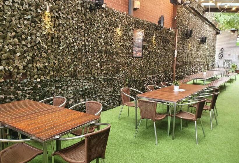 Romano S Hotel & Suites Wagga Wagga