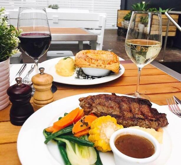 Romano S Hotel & Suites Wagga Wagga