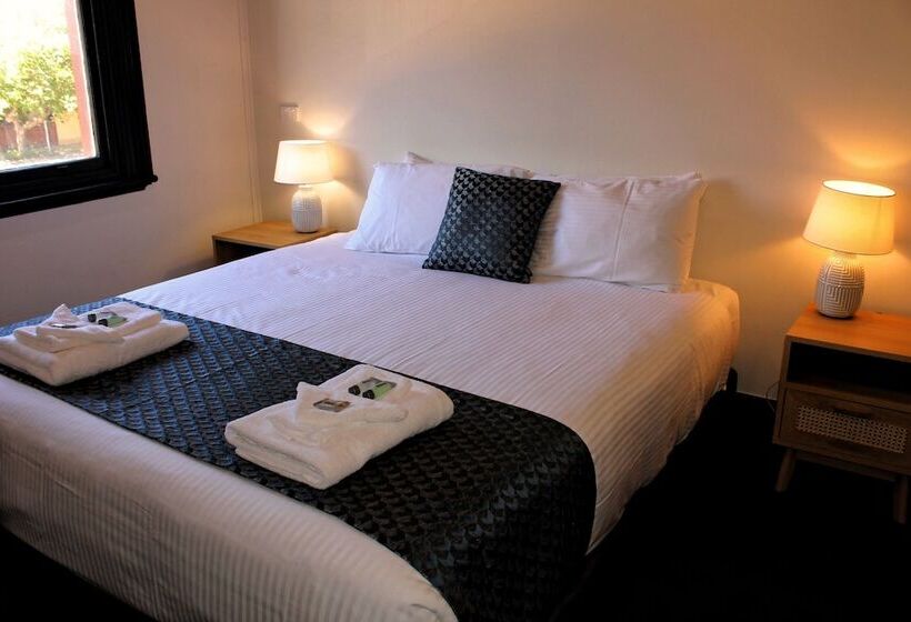Romano S Hotel & Suites Wagga Wagga