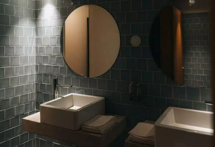 Retkeilymaja Castel Creative Living