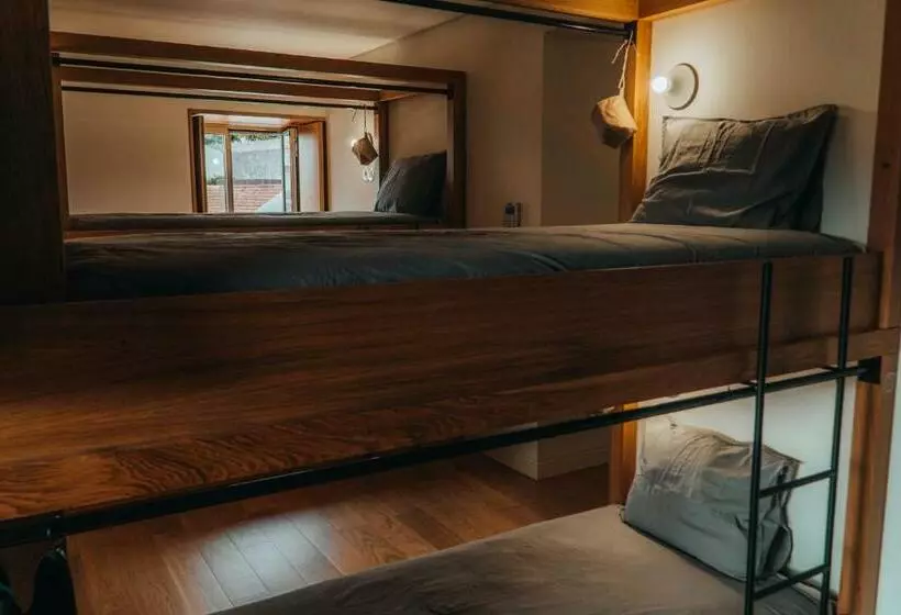 Retkeilymaja Castel Creative Living