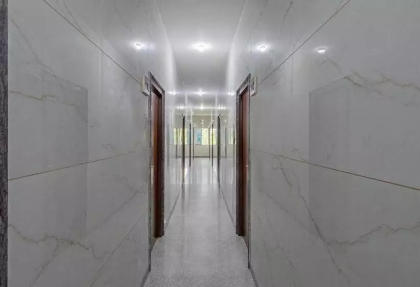 Itsy Hotels Pranav