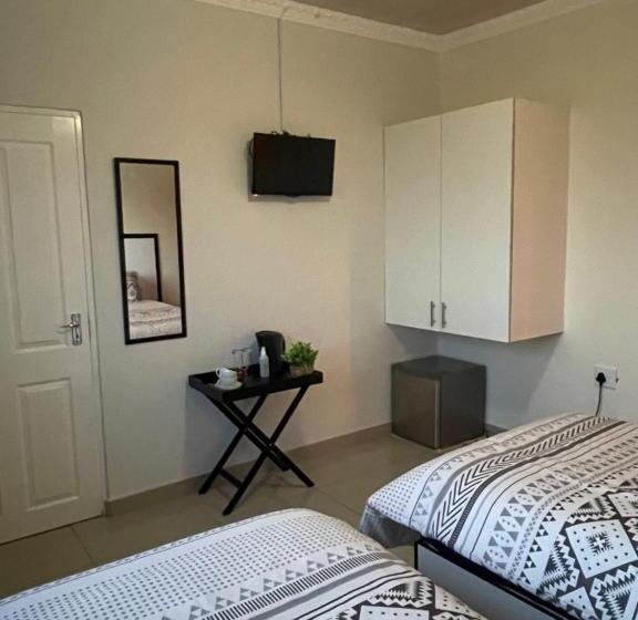 Pension Mohlakeng Guest House