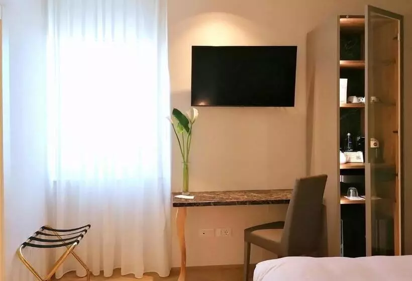 پانسیون Palazzo Cortesi