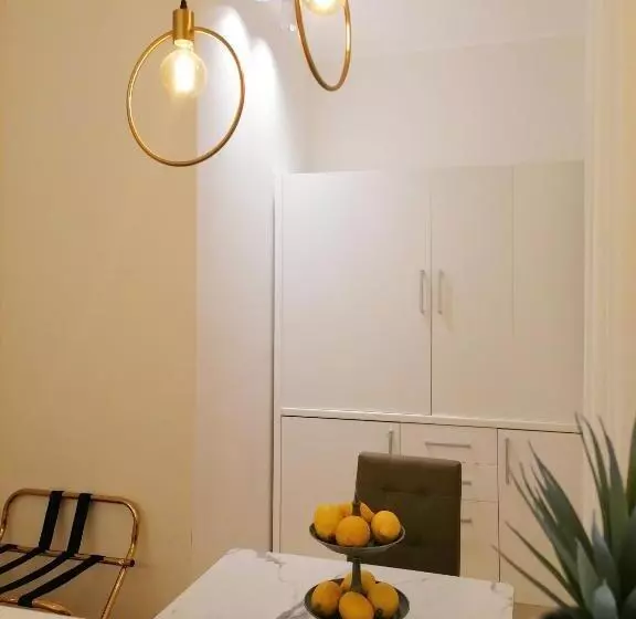 پانسیون Palazzo Cortesi