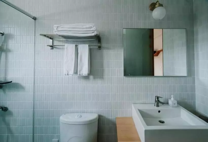 Majatalo 東皋歇暝 鹿港民宿 Tang Ko Hioh Mî  Lukang Guesthouse