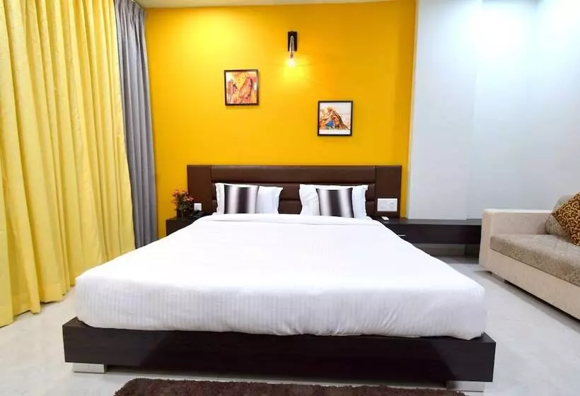 The Sky Imperial  Hotel Gopal Darshan